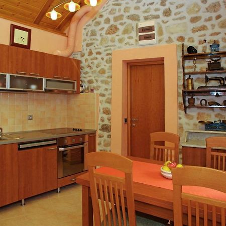 Apartment Menego A2 Bol-Center, Croatia Exteriör bild